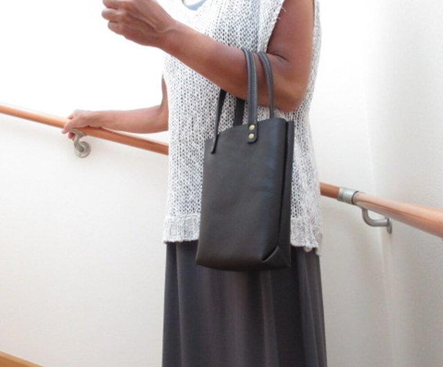 マチりん様、専用 新作・牛革・ぷっくり三角マチ・BOXミニトート・シュリンク・ダーク