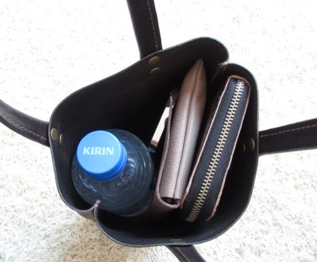 新作・牛革・ぷっくり三角マチ・BOXミニトート・シュリンク・ダーク