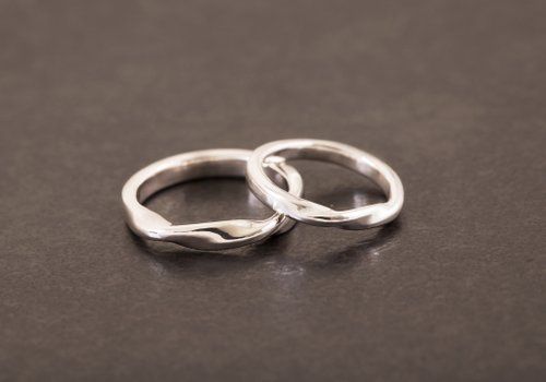 INTZUITION 以覺學 流水 純銀戒指 (圓) Flow & Twist Ring (Round)