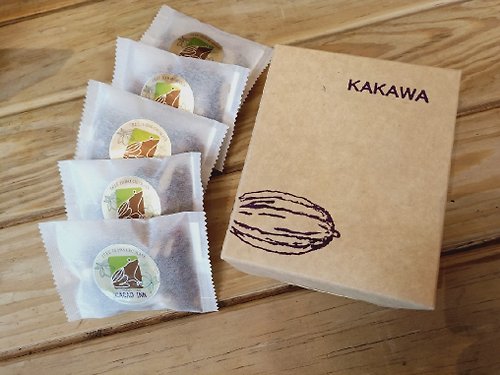 Kakawa Tree To Bar Chocolate KAKAWA原豆可可綜合堅果.一盒4包入NT200