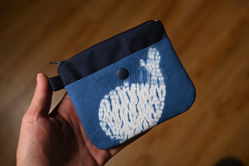 [Limited memory] Aizen zipper coin purse-Whale - Coin Purses - Cotton & Hemp Blue