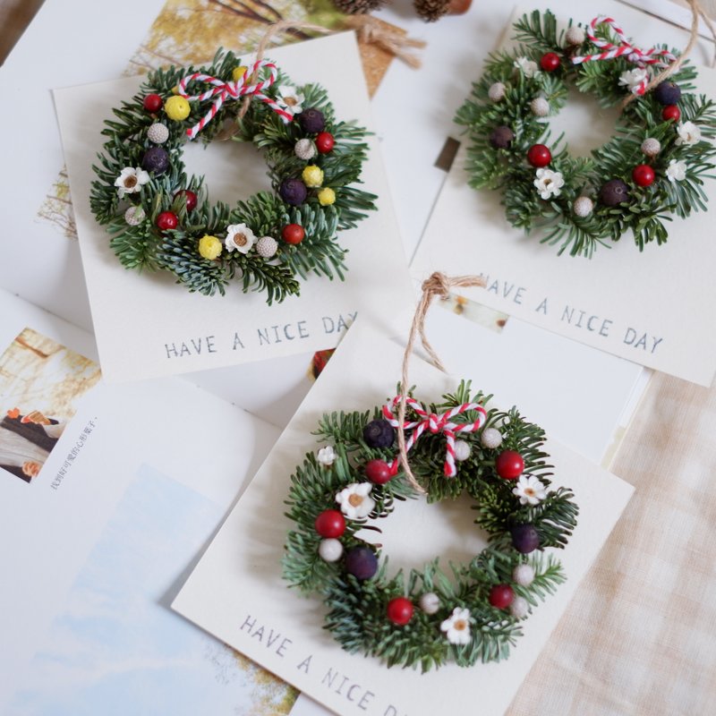 Nobel Prize Christmas mini wreath card dry flower shooting props wall decoration gifts gift wedding arrangement office small objects home exchange gifts Christmas (white / yellow) stock - Items for Display - Plants & Flowers Green