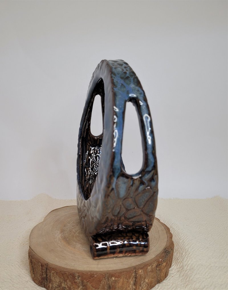 圓月型花器/圓形中空花器 - 花瓶/花器 - 陶 