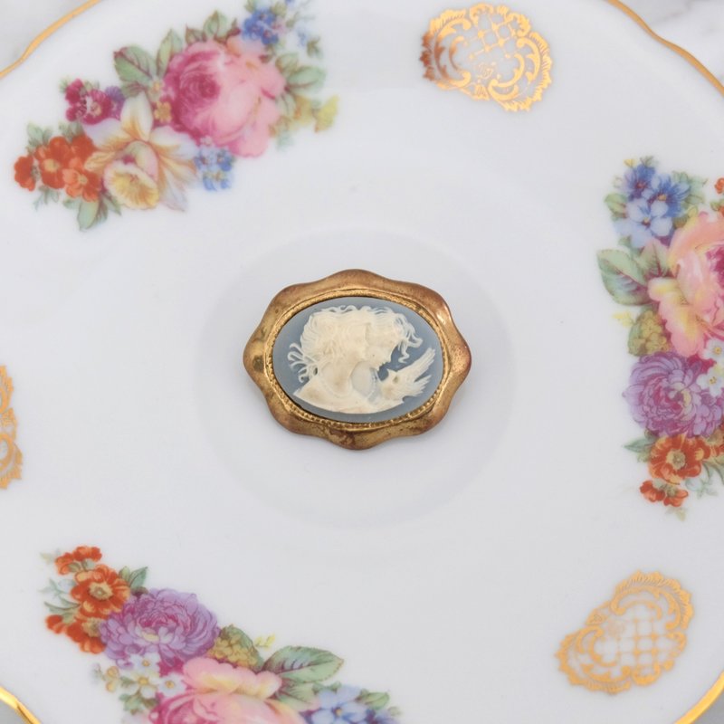 復古維多利亞風格鴿子浮雕胸針 - 心口針/胸針 - 貴金屬 白色