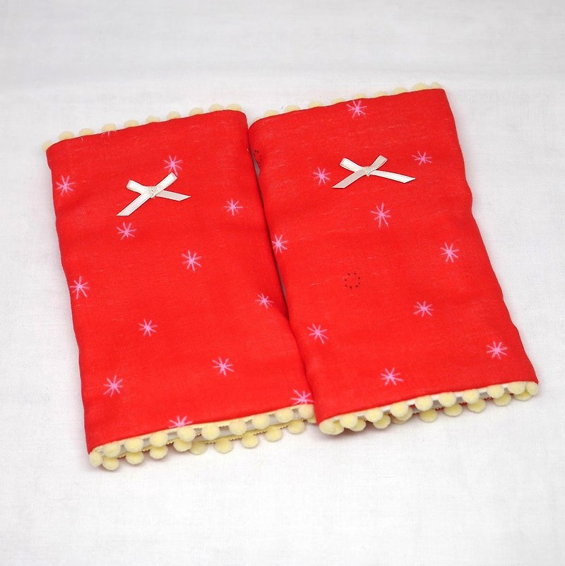 Japanese Handmade 8-layer-gauze droop sucking pads - 口水肩/圍兜 - 紙 紅色