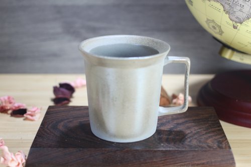 自然釉文創工作室 【母親節禮物】240ml 柴燒天然落灰 方韻杯 咖啡杯 臺灣鶯歌製