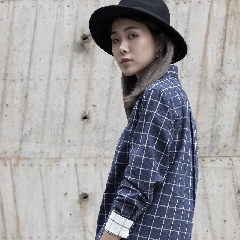 Made in Tokyo - Plaid Shirt (Made in Japan) | S left - เสื้อเชิ้ตผู้หญิง - ผ้าฝ้าย/ผ้าลินิน สีน้ำเงิน