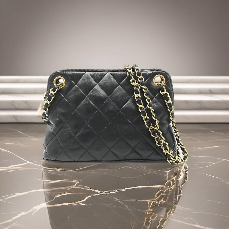 【LA LUNE】Second-hand Chanel black leather chain shoulder tote bag side back handbag - Messenger Bags & Sling Bags - Genuine Leather Black