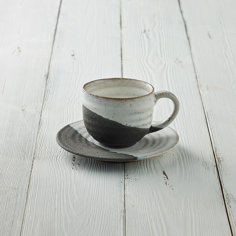 Japanese craftsmanship series-ink-dyed twill coffee cup and saucer set (2 pieces)-180ml - แก้ว - ดินเผา สีดำ
