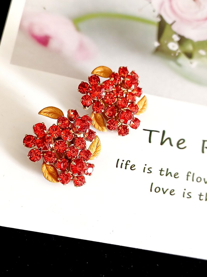 vintage jewelry  WEISS  典雅紅花萊茵滿天星 夾式耳環 - 耳環/耳夾/耳骨夾 - 其他金屬 