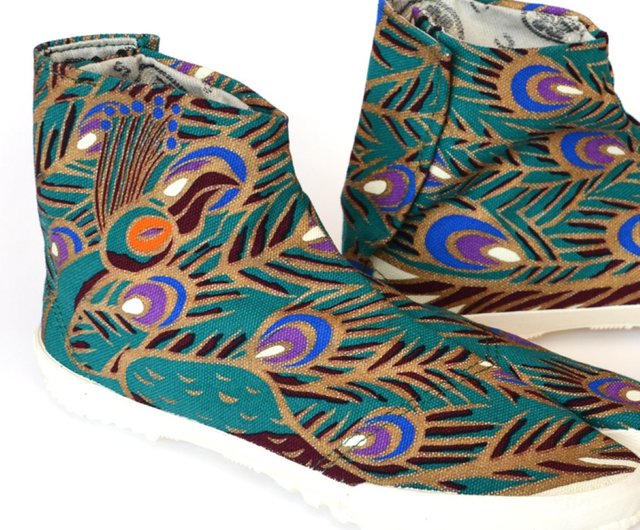 地下足袋　古布いろいろリメイク靴　そろばん、ウッドビーズストライプ付き 貼付地下足袋〈Carp is Dragon in Heaven〉｜Ki-Yan Stuzio Online