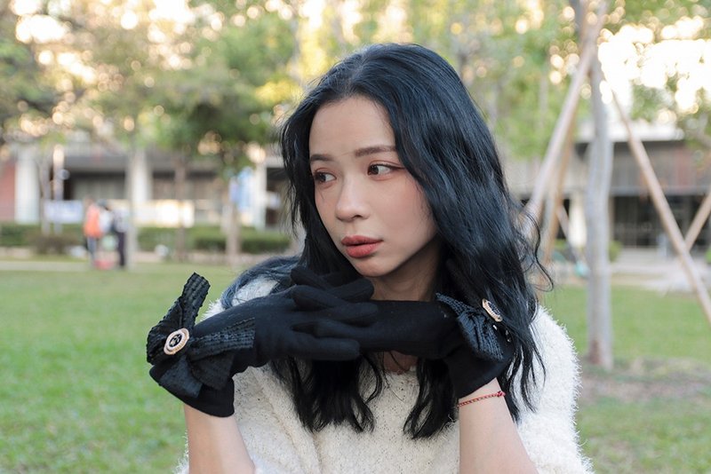 unni花香引蝶羊毛手套(禦寒.保暖.) 保暖 禦寒 絨毛 擋風 gloves - 手套 - 羊毛 粉紅色