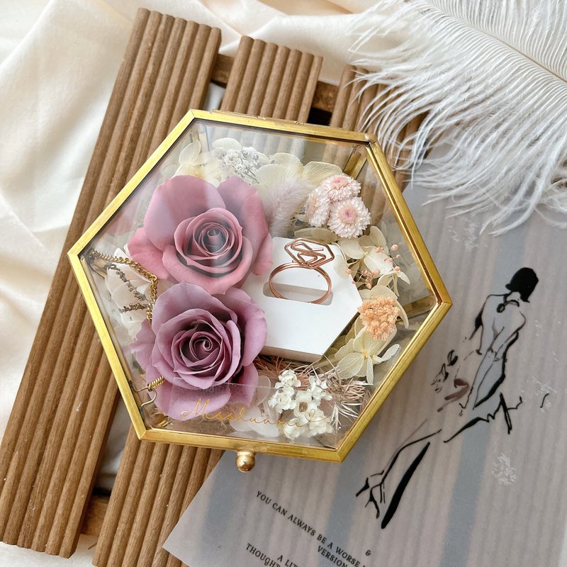 Miss。花謎 【永恆之愛】六角花盒 戒盒 婚禮 永生花香水 - 乾燥花/永生花 - 植物．花 紅色