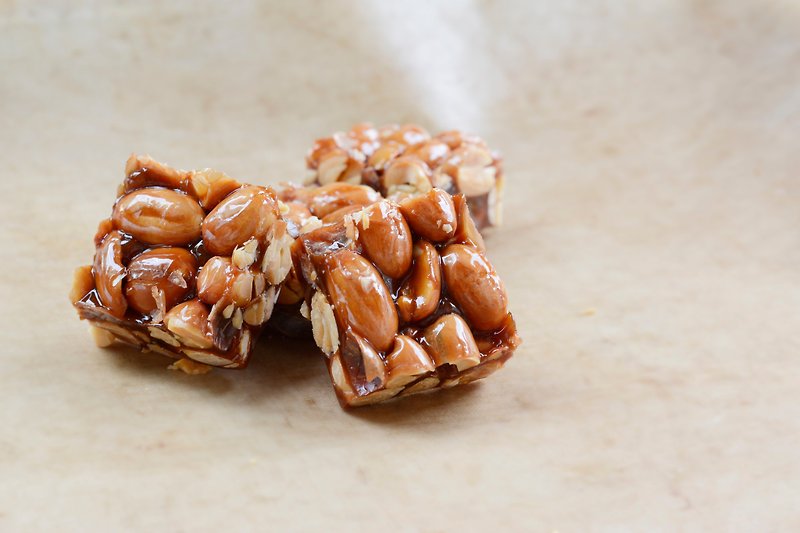 - Gluten-free custom - perfect handmade peanut candy - คุกกี้ - อาหารสด สีนำ้ตาล