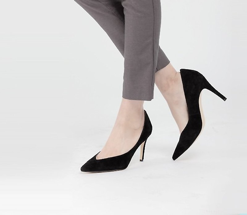Deep V mouth exposed toe seam tip leather high heels black cashmere - รองเท้าส้นสูง - หนังแท้ สีดำ