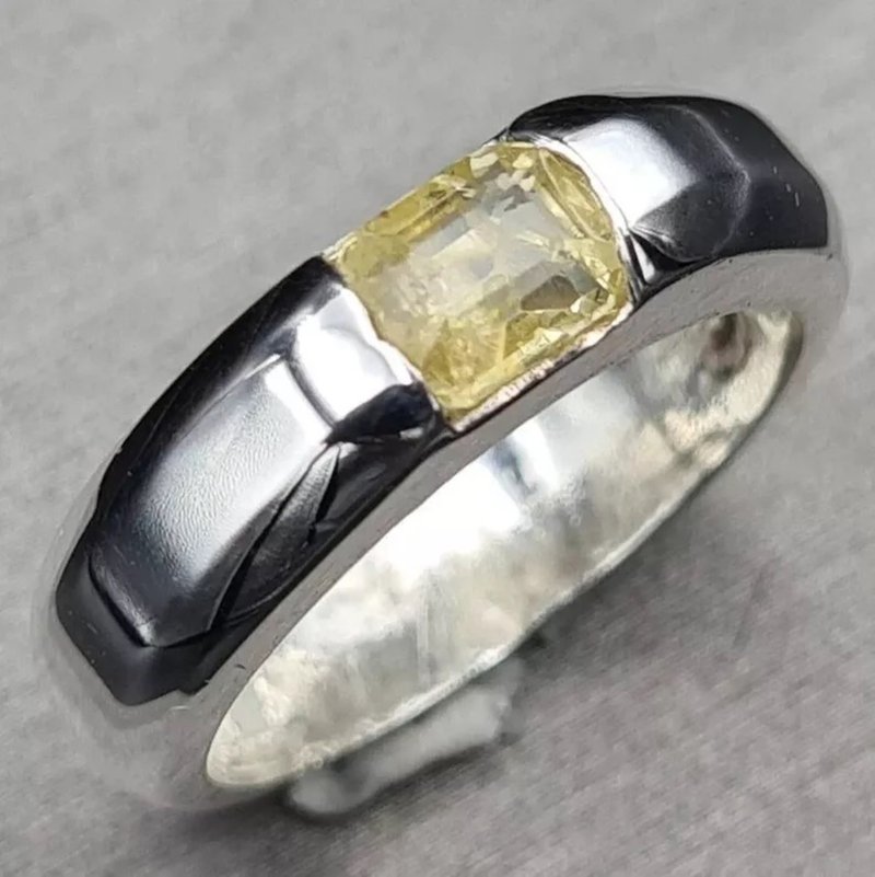 Yellow Sapphire Ring for men Unheated untreated yellow sapphire Unisex ring gift - 戒指 - 寶石 黃色
