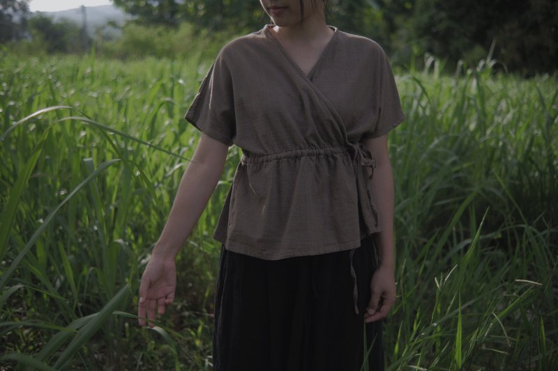 Jeju Top | Cotton | Natural Plant Dyed - 女上衣/長袖上衣 - 棉．麻 咖啡色