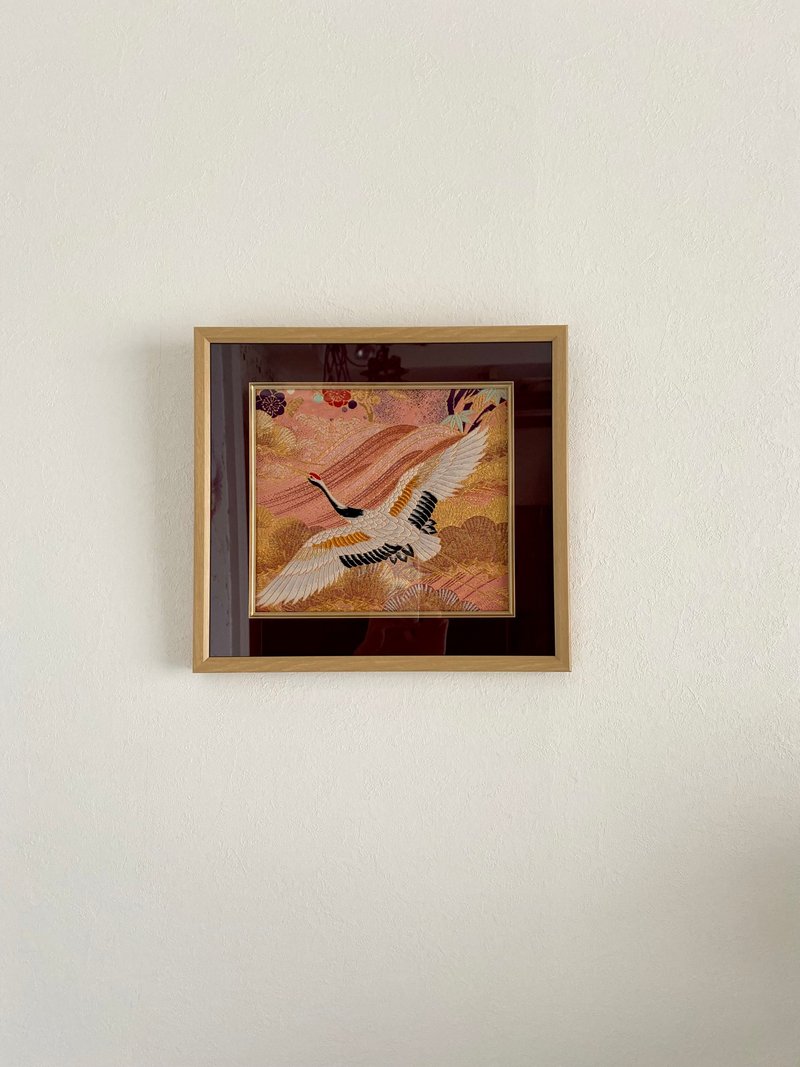 きものからつくるアートパネル　035　縁起物　壁掛け　絵画　1点もの　金糸　鶴 - 擺飾/家飾品 - 絲．絹 紅色