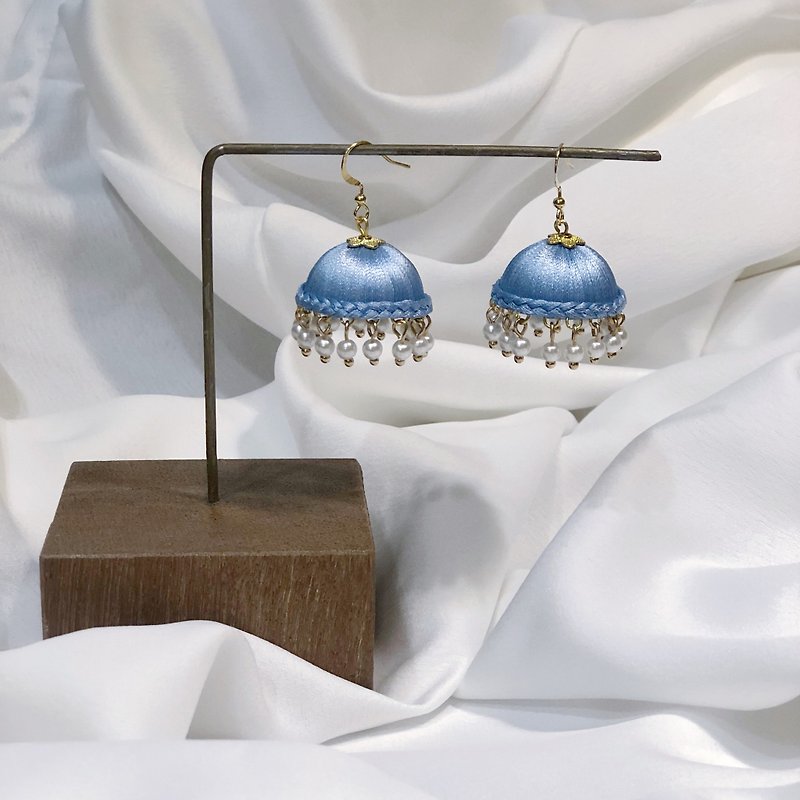 งานปัก ต่างหู สีน้ำเงิน - Handmade Embroidery Thread Indian Style Earrings Blue Embroidery thread
