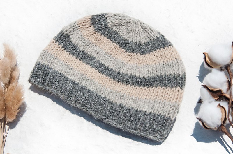 Hand-knitted pure wool hat/knitted hat/knitted woolen hat/inner bristle flower woolen hat/wool hat-beige gray - หมวก - ขนแกะ หลากหลายสี