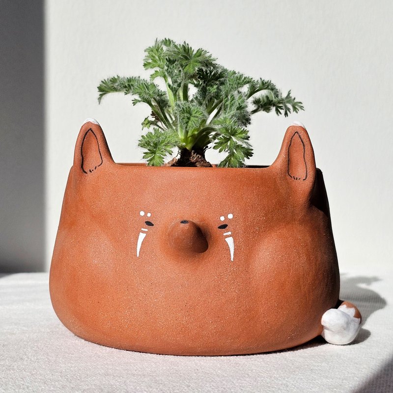 Chubby cheeks Tribal Terra Fox Planter. Handmade plant pot. - 花瓶/花器 - 陶 