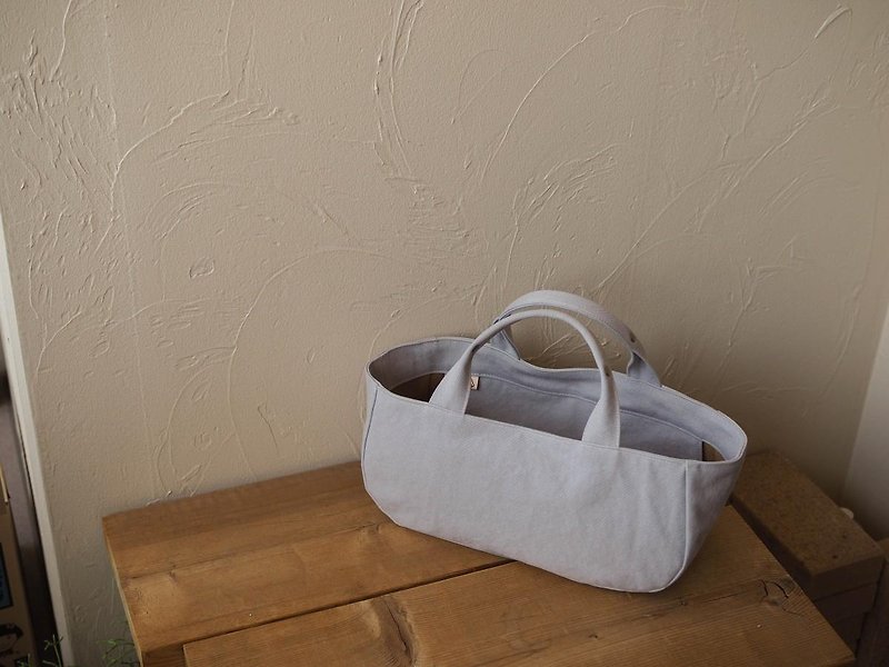 Round tote with lid Yokonaka (ice gray) - Handbags & Totes - Cotton & Hemp 