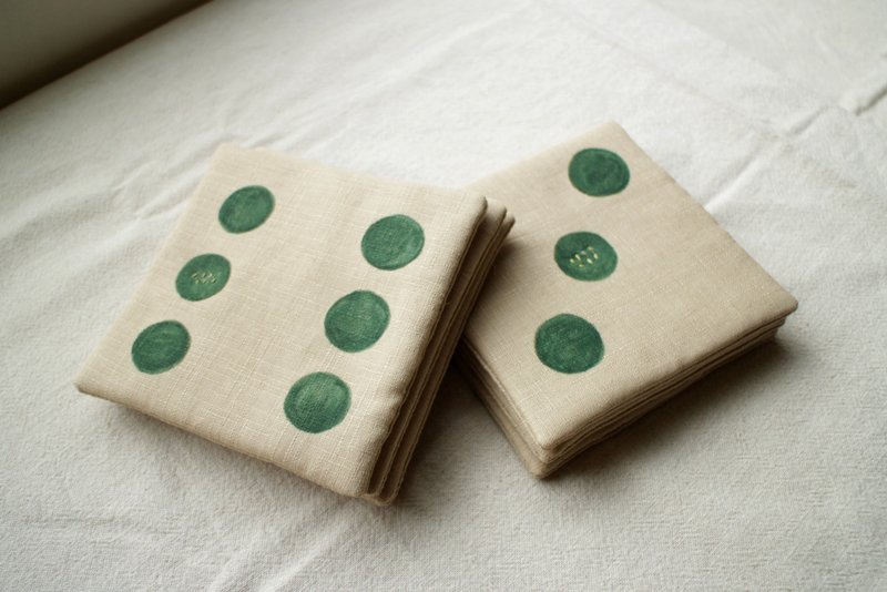 Square Dice Embroidered Coaster/Green Dot Khaki Bottom - ที่รองแก้ว - งานปัก สีกากี