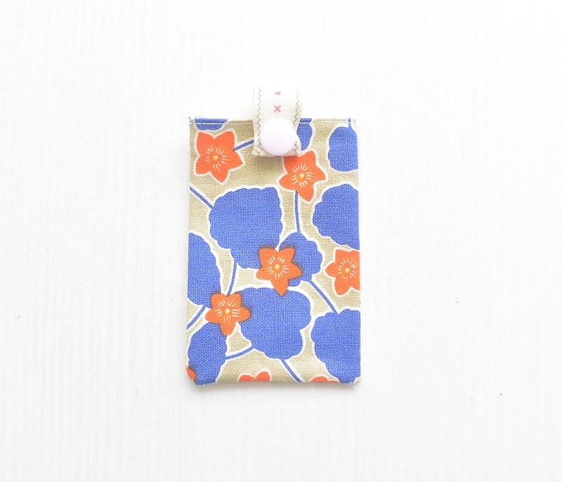 Hand made card holder-double-sided flowers - ที่ใส่บัตรคล้องคอ - ผ้าฝ้าย/ผ้าลินิน หลากหลายสี