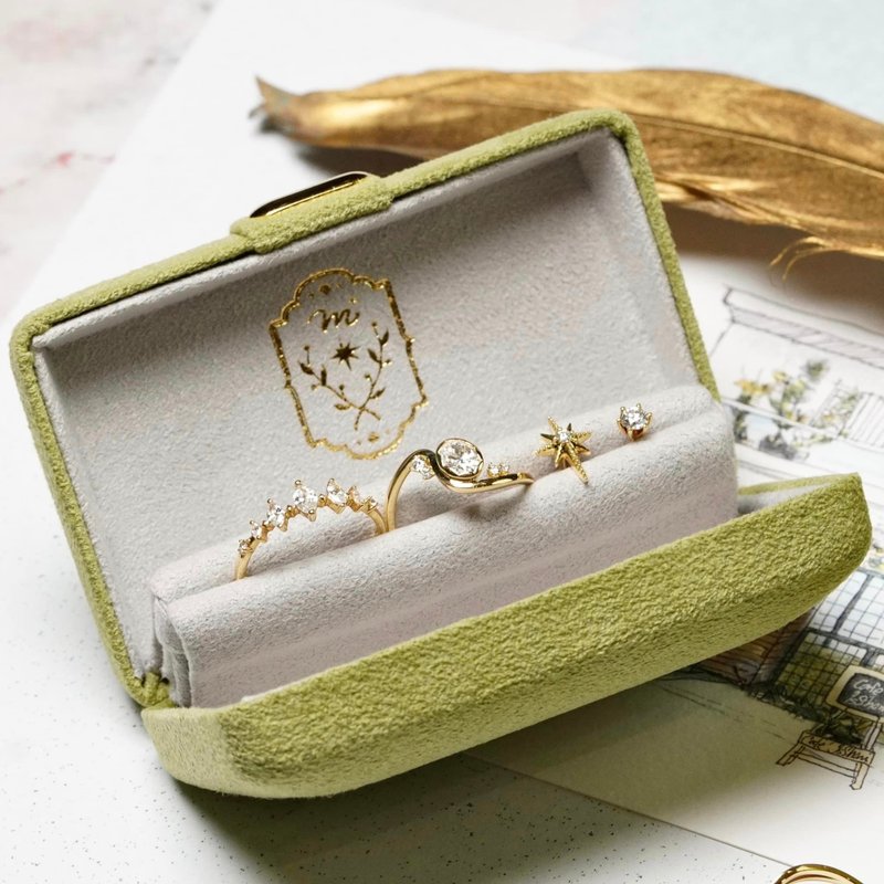 Molasses pistachio color portable jewelry box made in Japan - Other - Other Materials Green