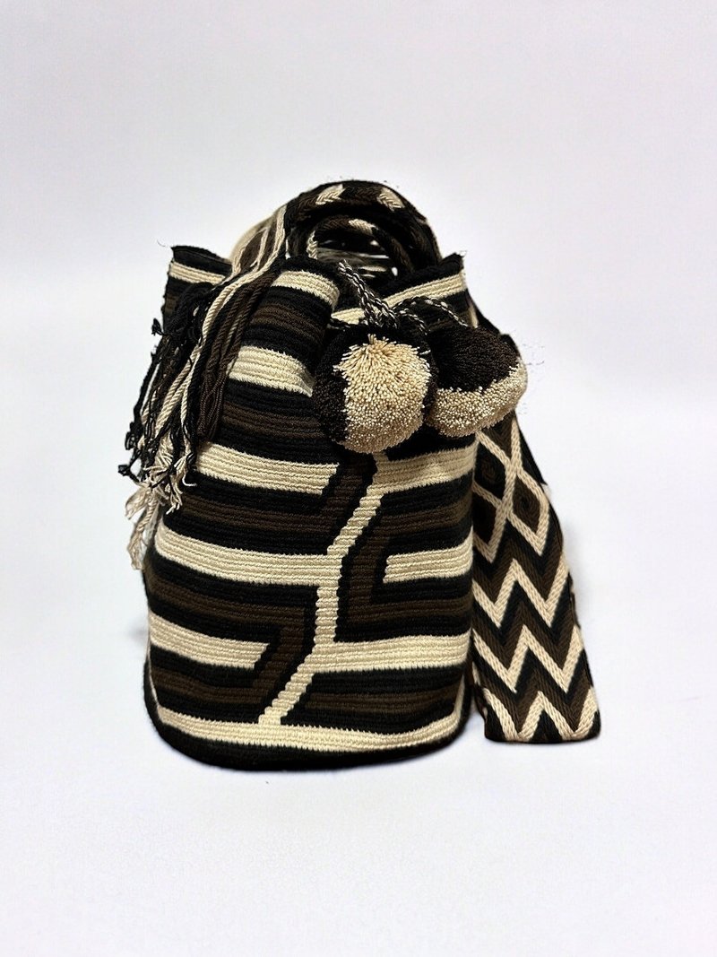 Classic Wayuu Mochila Bag - Messenger Bags & Sling Bags - Cotton & Hemp Multicolor