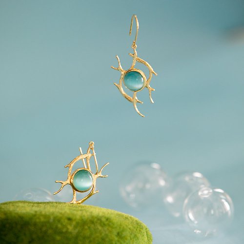 八月南方 海洋系列藍色貓眼石耳環抽象藝術長款高級感夏日搭配