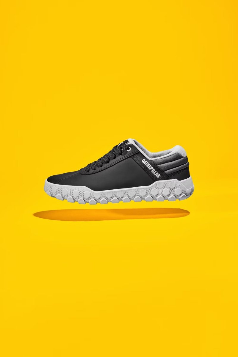 CAT HEX + kinetic fashion casual shoes Unisex men's shoes-simple black - รองเท้าลำลองผู้ชาย - หนังแท้ 