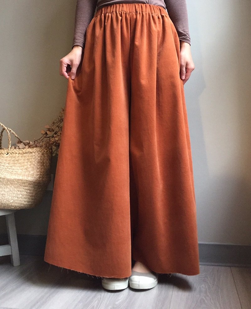 / 小狐 狐 2 / European elegant persimmon corduroy ankle trouser skirt - กระโปรง - ผ้าฝ้าย/ผ้าลินิน 