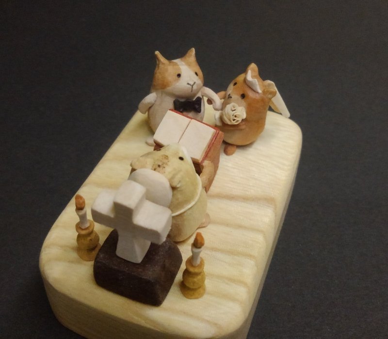 Hamster wedding - Items for Display - Wood Brown