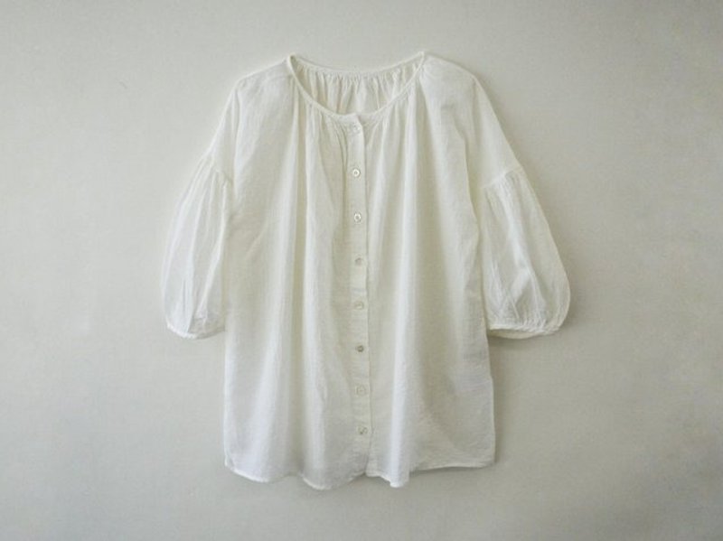 桑の葉染めアイボリー 綿ドビーボイルチュニック 8712-03003-91 - 女裝 上衣 - 棉．麻 白色