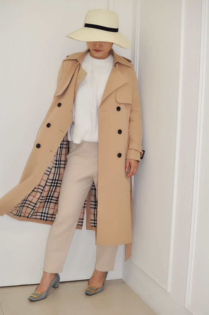 Flat 135 X 台灣設計師 秋裝英倫風格 卡其風衣外套 搭配格紋內裡 - 女西裝外套 - 聚酯纖維 卡其色
