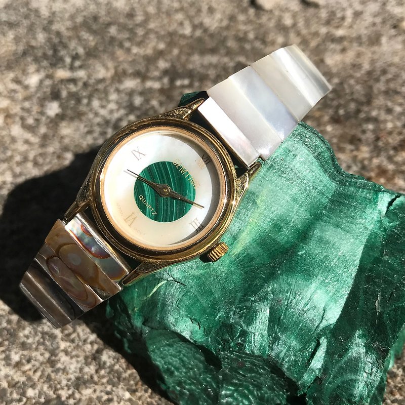【Lost And Find】Elegant Natural malachite mother of pear watch - Women's Watches - Gemstone Multicolor