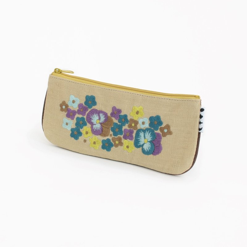 Pansy embroidery/pen case - Coin Purses - Cotton & Hemp Khaki