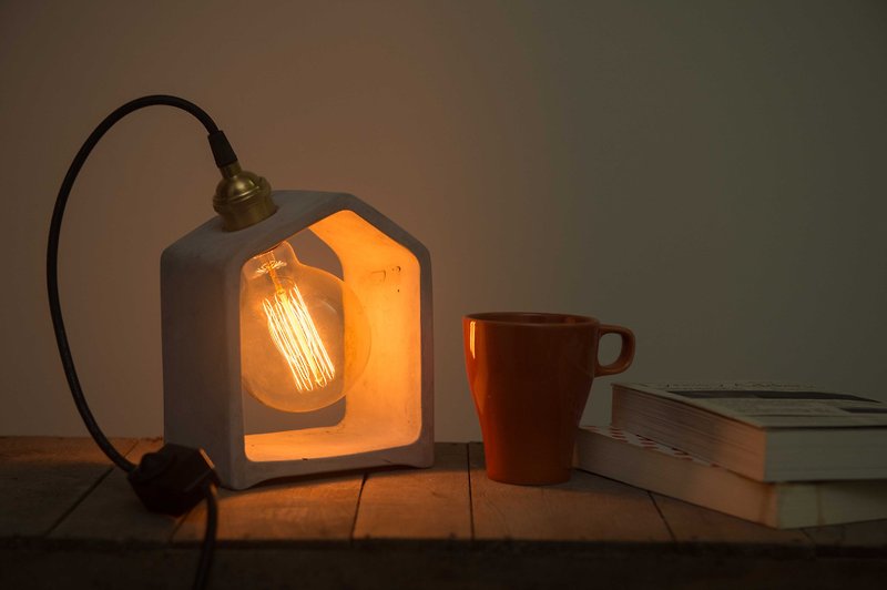 Cement / warm table lamp - โคมไฟ - ปูน สีเทา