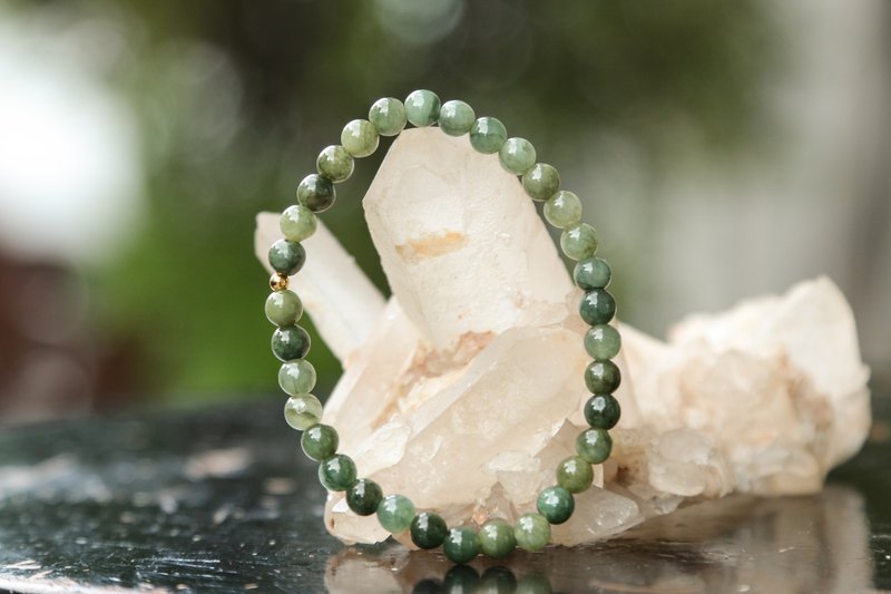 【手環系列】5.3mm 緬甸無優化翡翠手環 綴鍍金珠 (歡迎客製) - 手鍊/手環 - 寶石 綠色