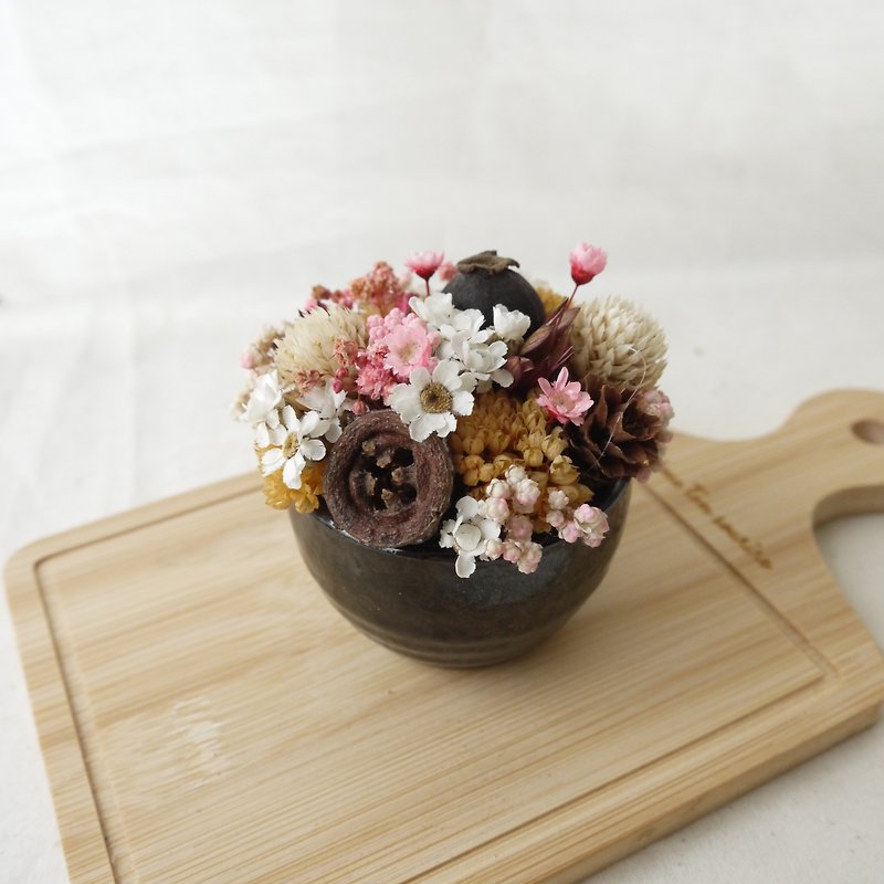 [Cake a glass of sake] ceramic dry table flower decoration - ตกแต่งต้นไม้ - พืช/ดอกไม้ สีเทา
