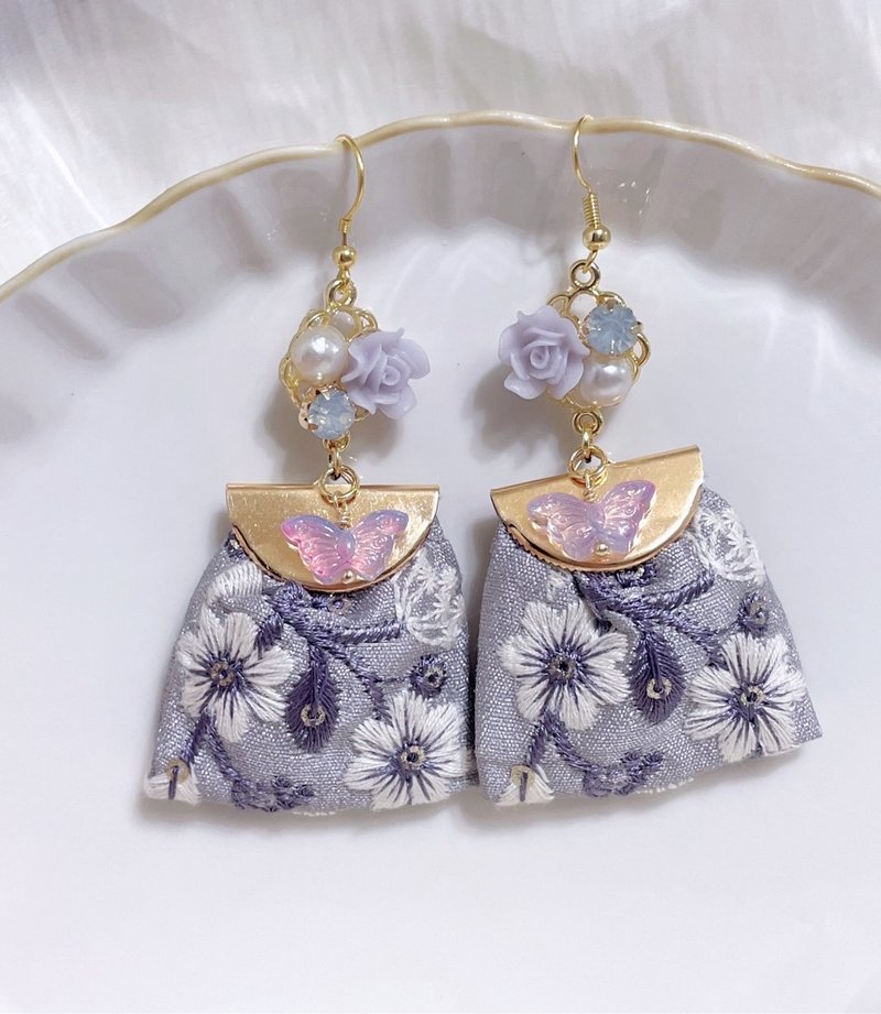 High-quality Indian embroidered violet/flower ribbon with rose butterfly pendant 14K color-preserving earrings - Bracelets - Other Metals 