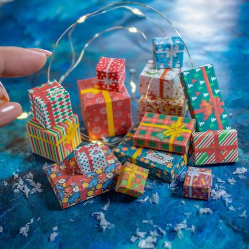 Rina Vellichor Miniatures TEMPLATE Christmas boxes | Printable template | Dollhouse miniatures