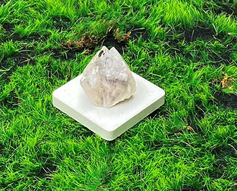 天然原礦能量白水晶共生綠簾石 療癒 開運 - 擺飾/家飾品 - 水晶 多色