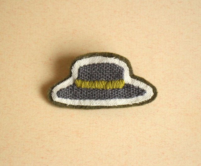 Straw Hat Hand-Embroidered Pin * Straw Hat Hand-Embroidered Pin *