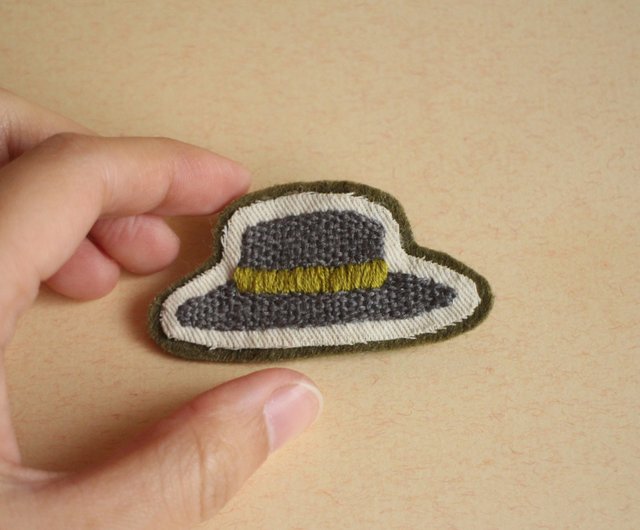 Straw Hat Hand-Embroidered Pin * Straw Hat Hand-Embroidered Pin *
