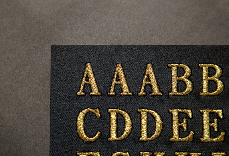 【刺繡布貼】英文字母與數字系列 (共十款) - 其他 - 繡線 