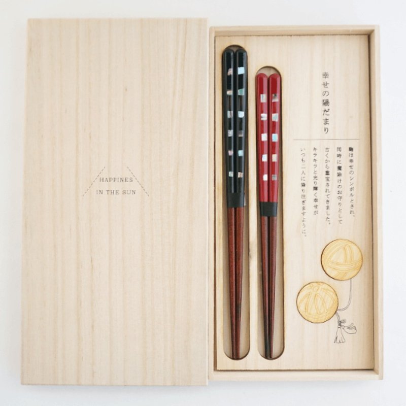 Hyozaemon Chopsticks and Chopstick Rests Happy Sunshine Couple Set Dishwasher-safe chopsticks and shell rests x 2 pairs, chopstick rests xx, paulownia wood box - ตะเกียบ - ไม้ 