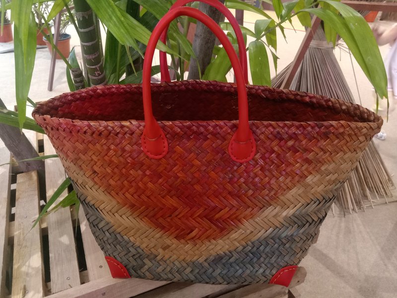 New era krajood bag, chic design, modern dyeing - Handbags & Totes - Other Materials Red