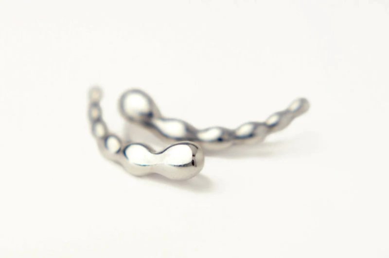 Water Wave Earrings - 耳環/耳夾/耳骨夾 - 純銀 銀色